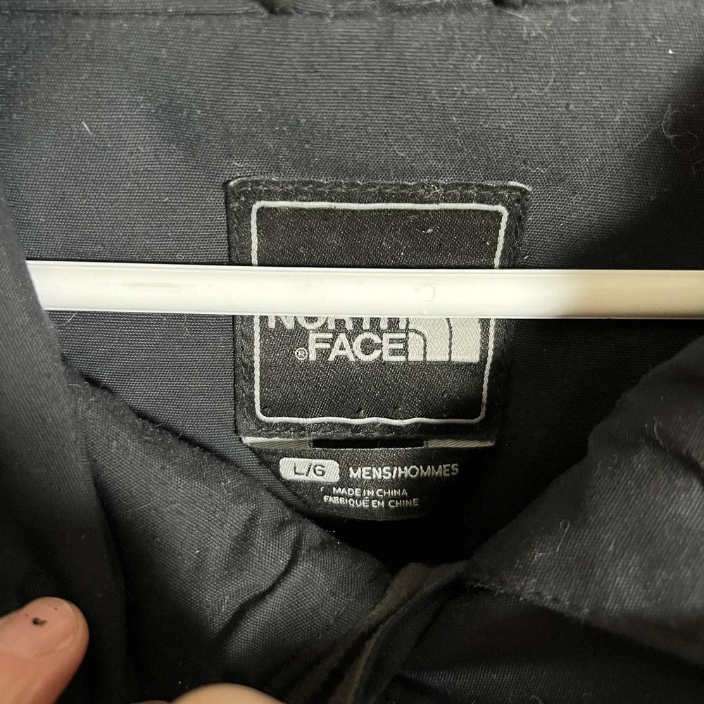 The North Face Jacket Mens Large Black Hooded Insulated HyVent‎ Ski Winter Coat